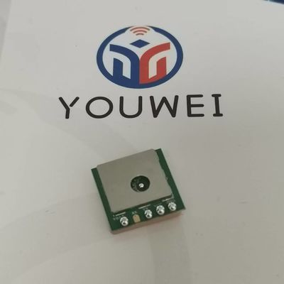 Kompaktes Mini-GPS-Modul mit 1,65 V bis 3,6 V Betriebsspannung und 0,25-10 Hz Regeneration